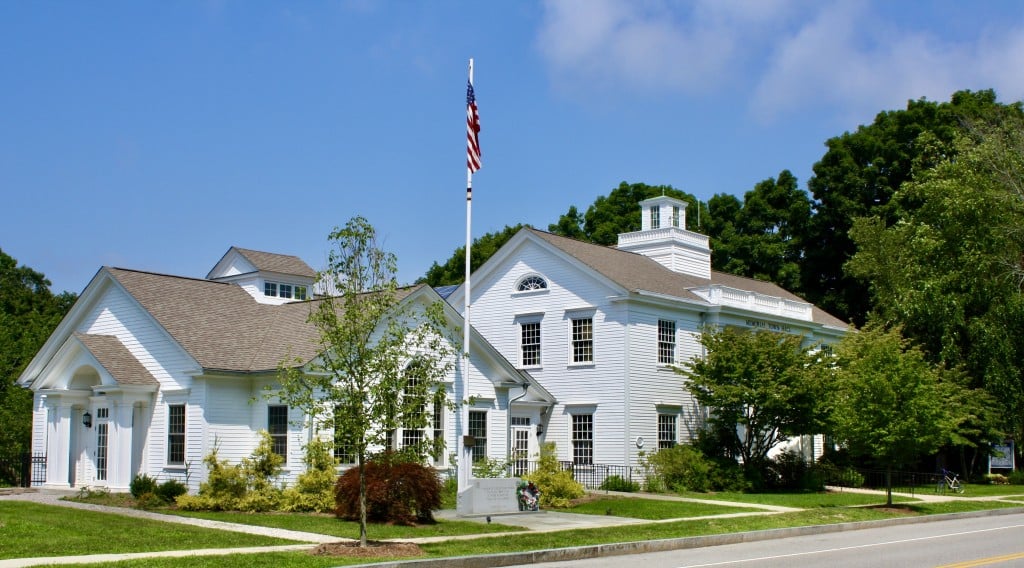 A view of the side and front of Memorial Town Hall